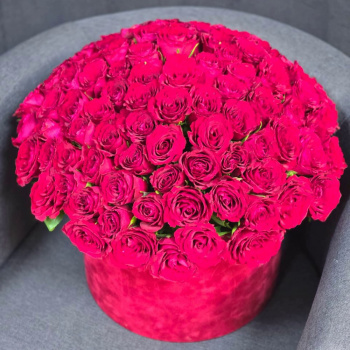 101 роза в коробочке