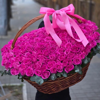 Акция! 201 красная роза в корзине